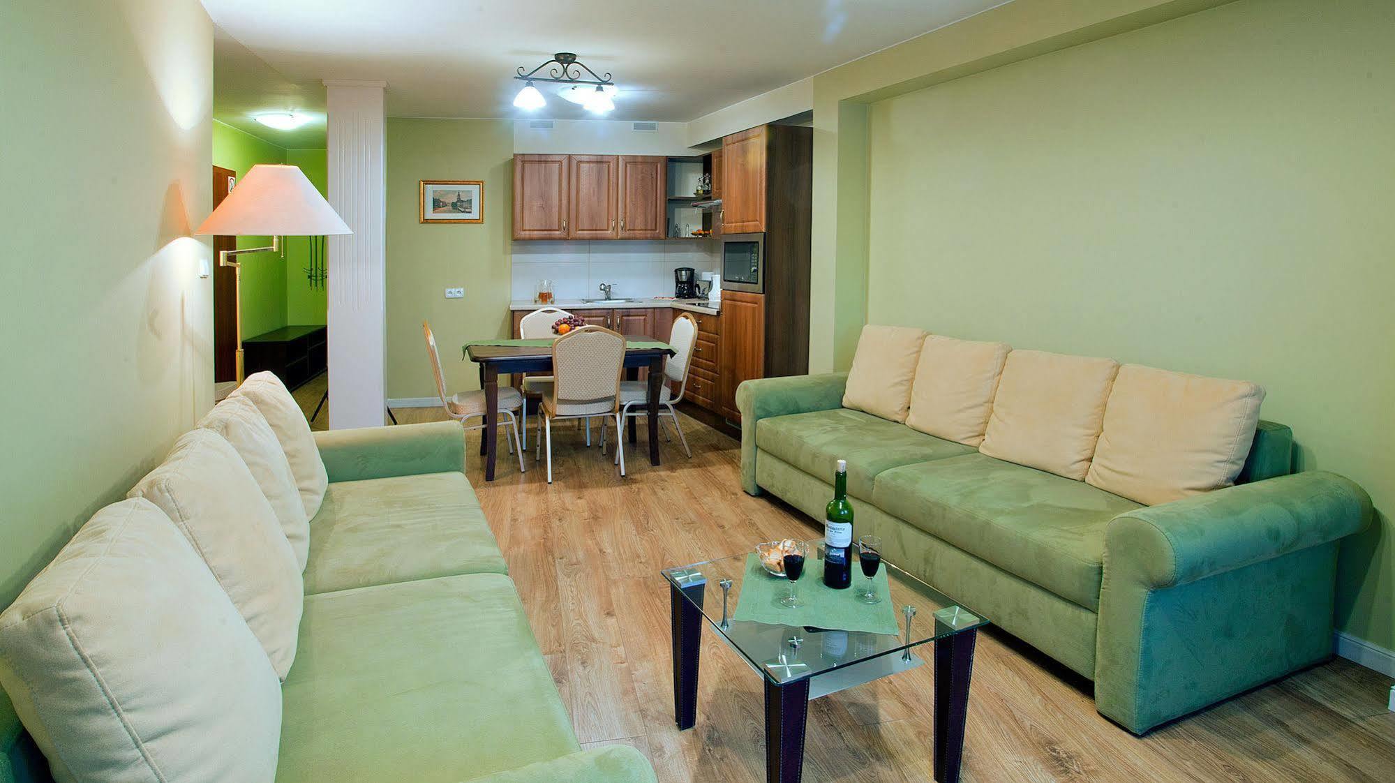 Apartamenty Centrum Villa Perla Jelenia Góra Buitenkant foto